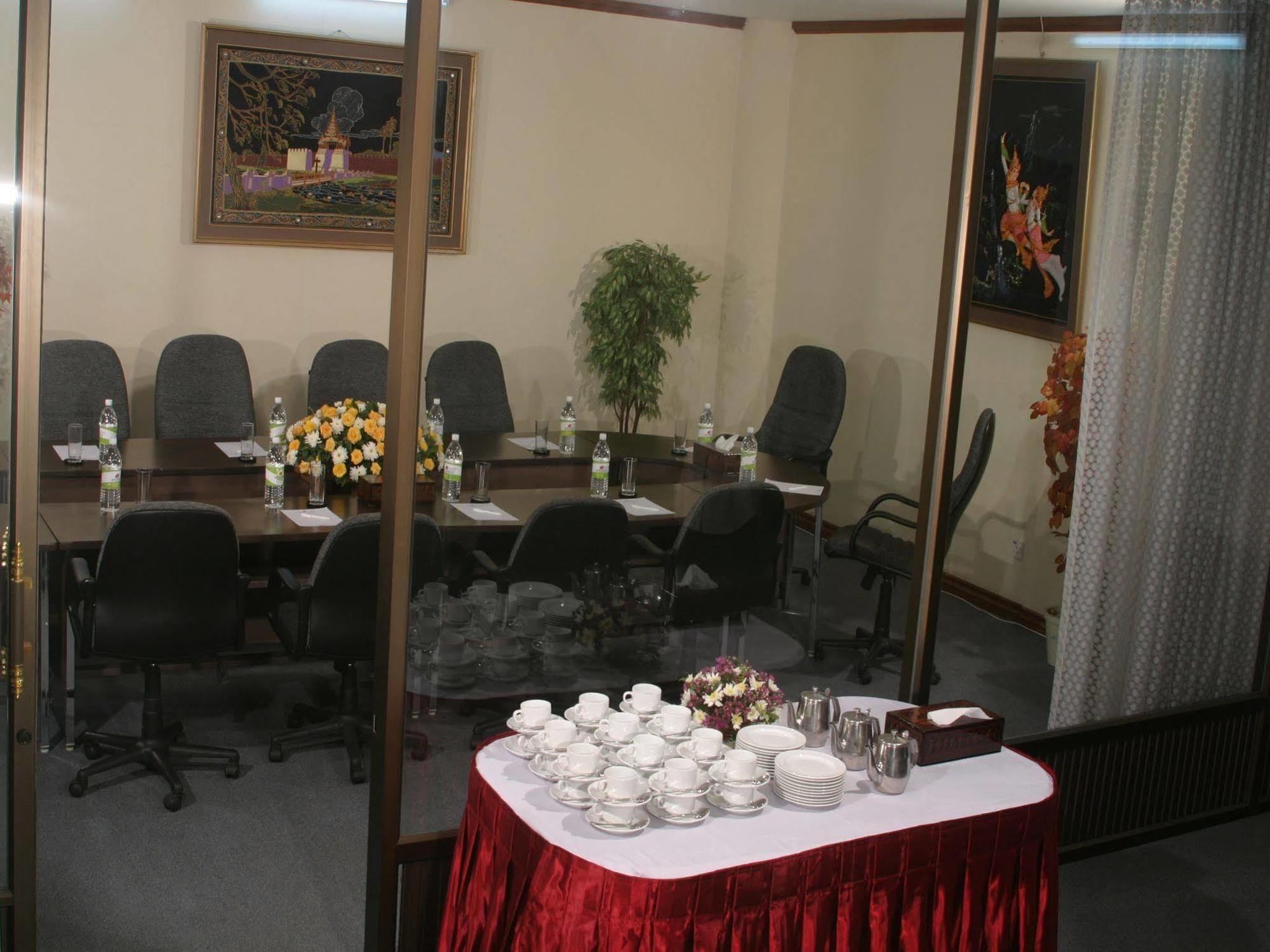 Yuzana Garden Hotel Yangon Exterior foto